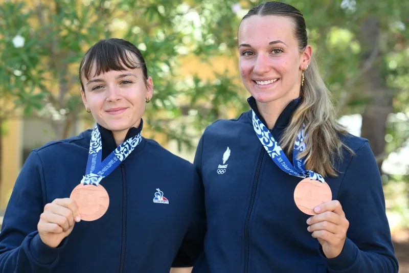 Jeux méditerranéens Kayak biplaces dames 500 mètres Marine Bonnavaud (à gauche) et Loulia Lefoulon, en bronze # Tarente, Italie, 23 août 2026 © CNOSF / KMSP