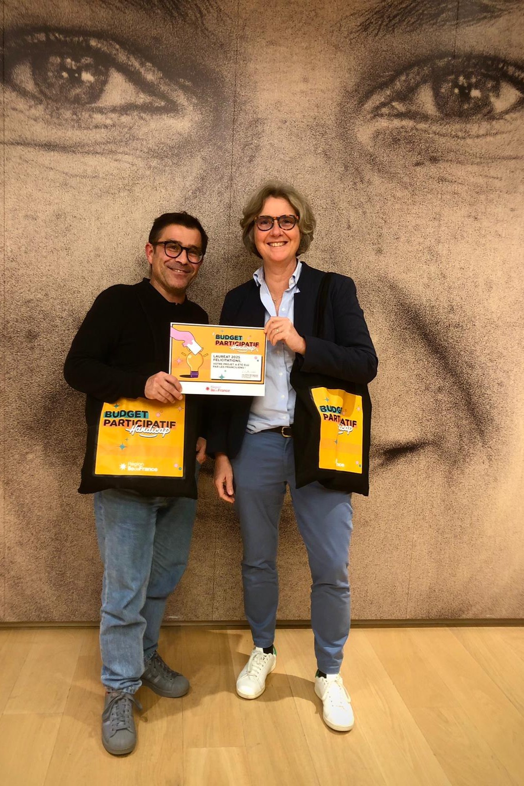 Julio Arqueros et Florence Lisotti, représentant l’ACBB lauréat du Budget participatif Handicap Île-de-France 2025 pour le projet « Intrépides ». # Saint-Ouen-sur-Seine, France, 11 décembre 2025 ©Camille Hurez